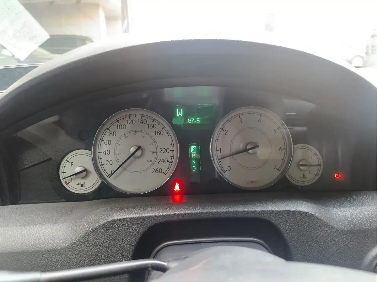 2004 Chrysler 300C 5.7L 340HP V8 5AT,autocango,china used car exporter,china ev exporter,chinese used car exporter,chinese used ev exporter