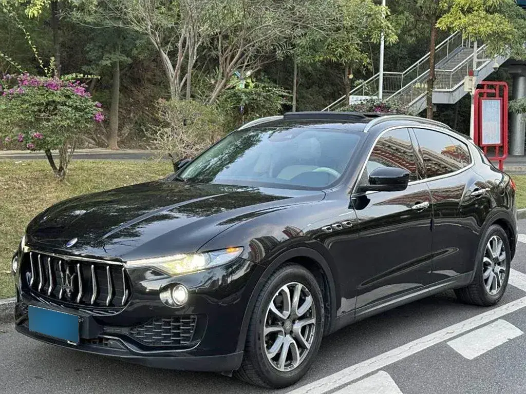 2016 Maserati Levante 3.0T 350HP V6 8AT