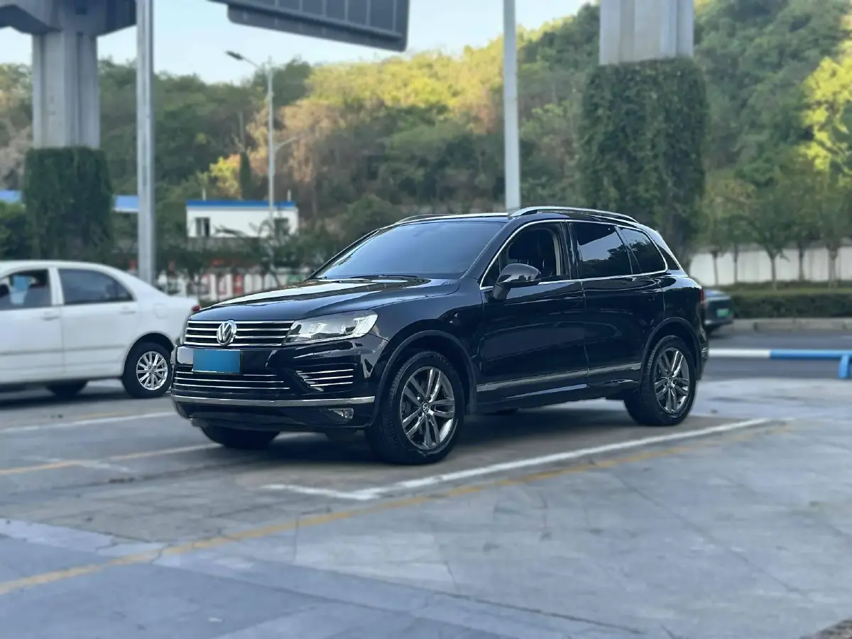 2017 Volkswagen Touareg 3.0T 320HP V6 8AT