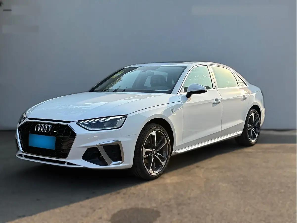 2024 Audi A4L 2.0T 190HP L4 7DCT