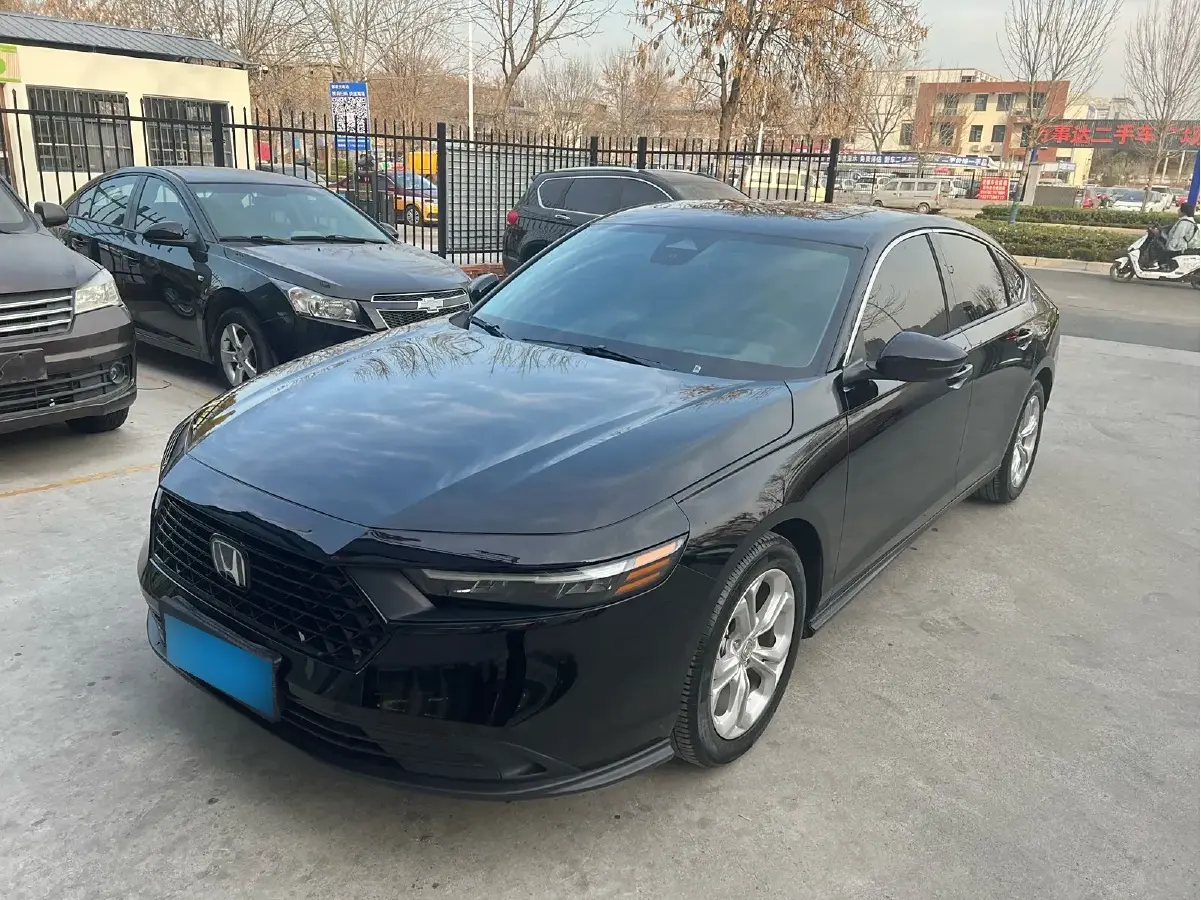 2024 Honda Accord 1.5T 192HP L4 CVT