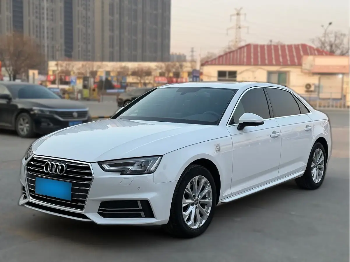 2019 Audi A4L 2.0T 190HP L4 7DCT