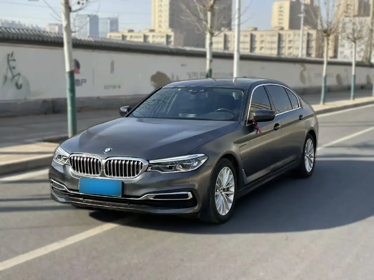 2020 BMW 5 Series 2.0T 184HP L4 8AT PHEV 13KWH