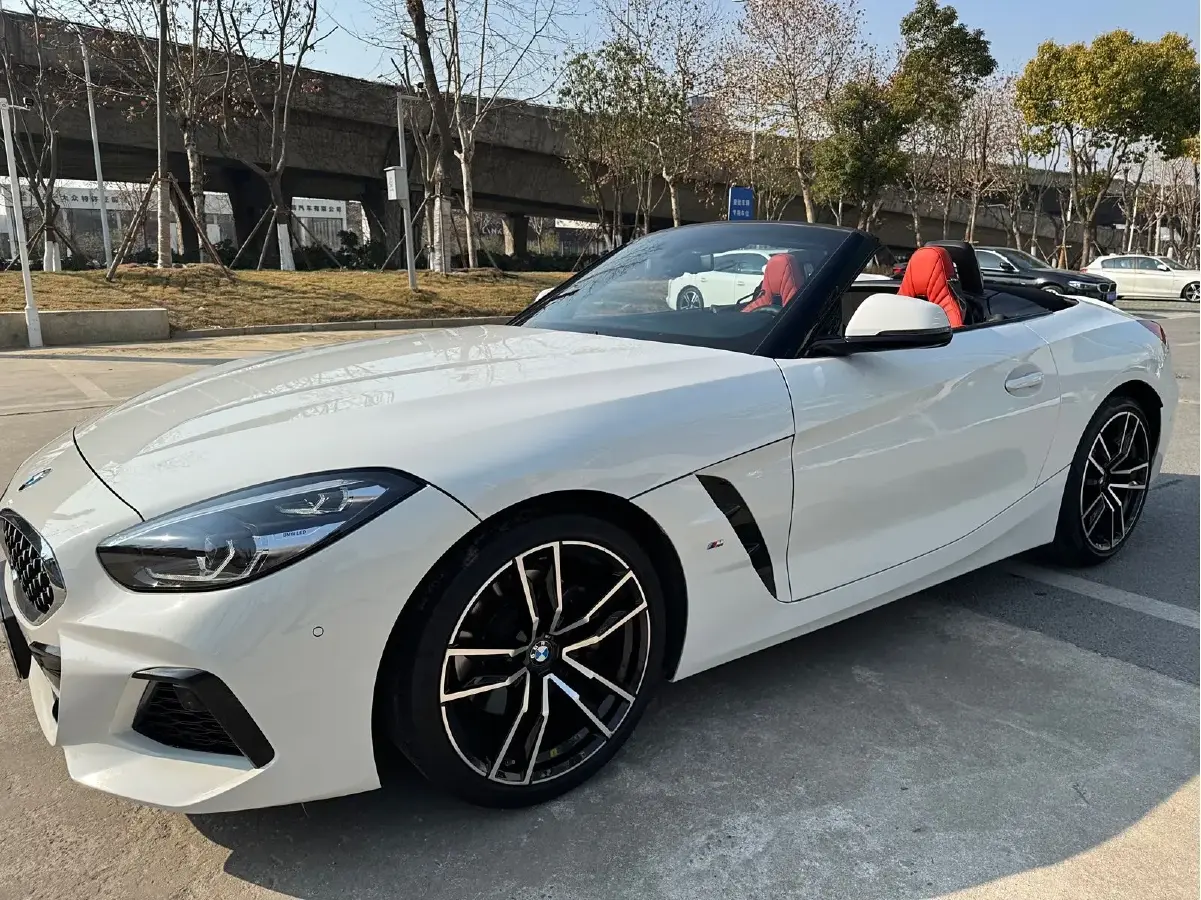 2022 BMW Z4 2.0T 197HP L4 8AT