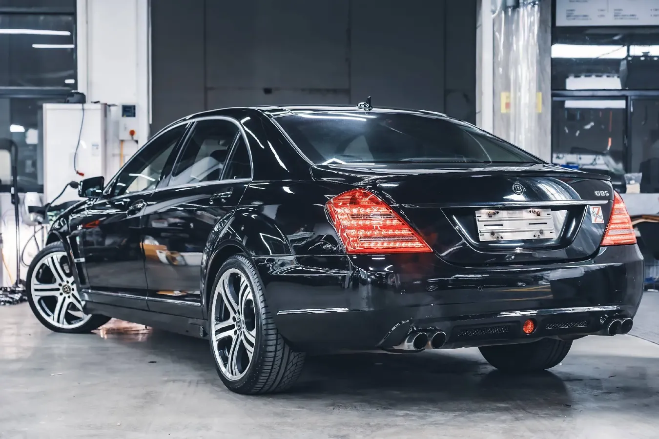 2011 Brabus S Class 5.5T 517HP V12 5AT,autocango,china used car exporter,china ev exporter,chinese used car exporter,chinese used ev exporter