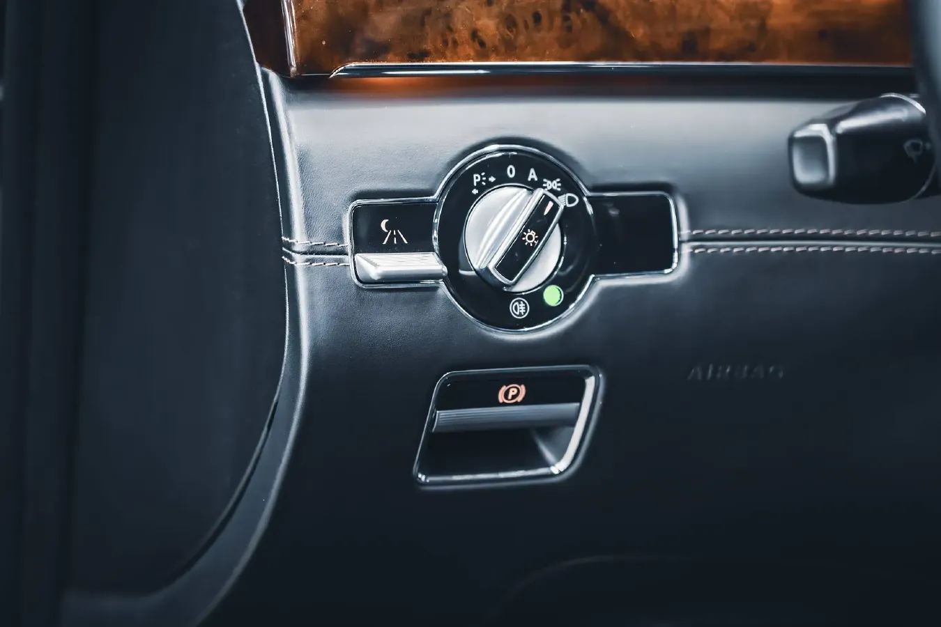 2011 Brabus S Class 5.5T 517HP V12 5AT,autocango,china used car exporter,china ev exporter,chinese used car exporter,chinese used ev exporter