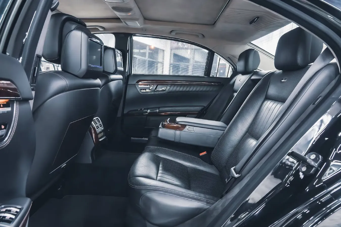 2011 Brabus S Class 5.5T 517HP V12 5AT,autocango,china used car exporter,china ev exporter,chinese used car exporter,chinese used ev exporter