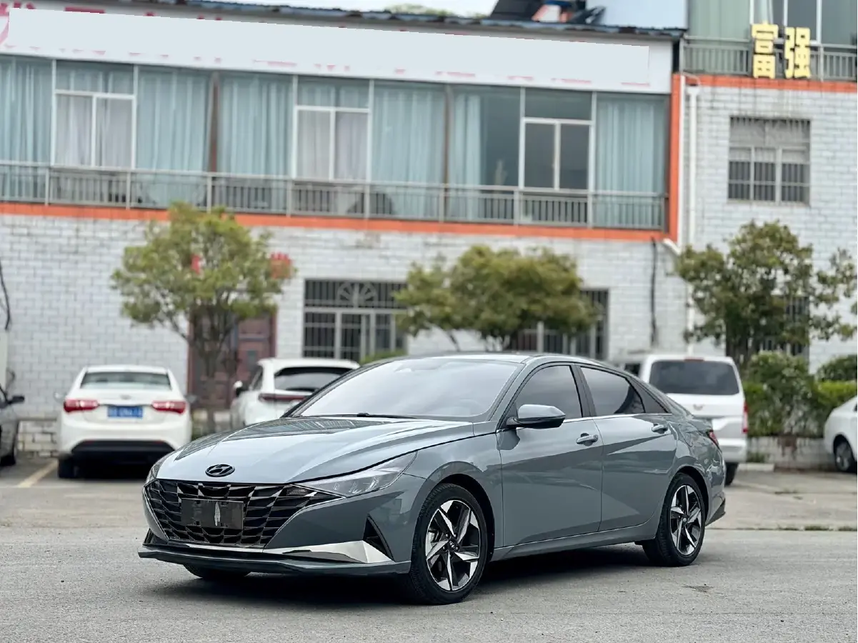 2021 Hyundai Elantra 1.5L 115HP L4 CVT