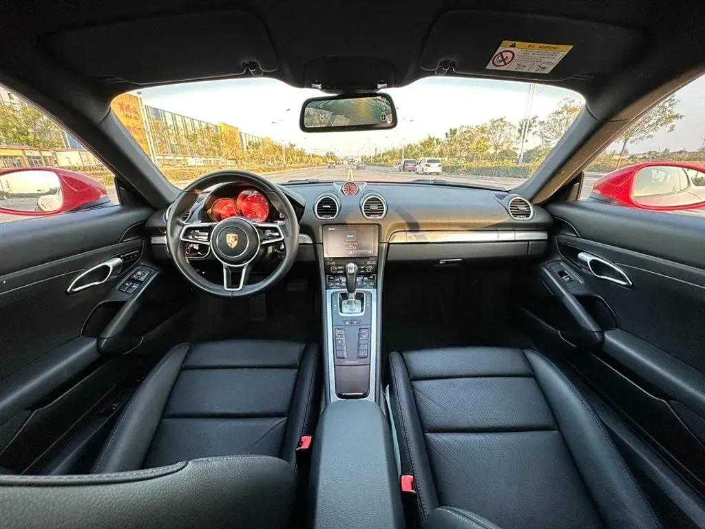 2018 Porsche 718 2.0T 250HP H4 7DCT,autocango,china used car exporter,china ev exporter,chinese used car exporter,chinese used ev exporter