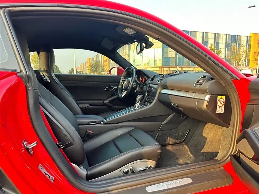 2018 Porsche 718 2.0T 250HP H4 7DCT,autocango,china used car exporter,china ev exporter,chinese used car exporter,chinese used ev exporter