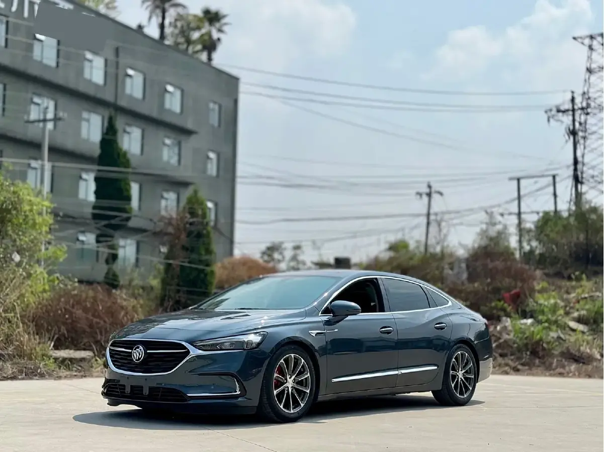 2020 Buick Larcosse 2.0T 237HP L4 9AT