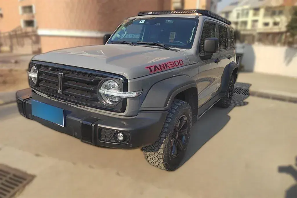 2021 Tank 300 2.0T 227HP L4 8AT