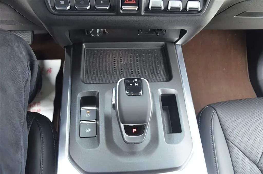 2024 212 212 T01 2.0T 252HP L4 8AT,autocango,china used car exporter,china ev exporter,chinese used car exporter,chinese used ev exporter