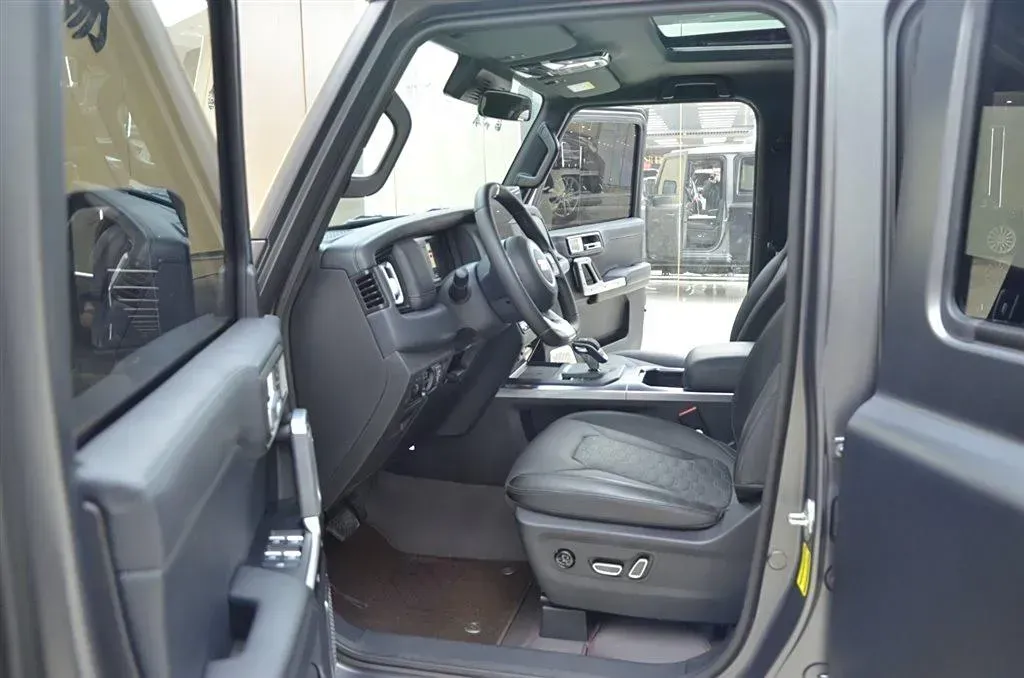 2024 212 212 T01 2.0T 252HP L4 8AT,autocango,china used car exporter,china ev exporter,chinese used car exporter,chinese used ev exporter