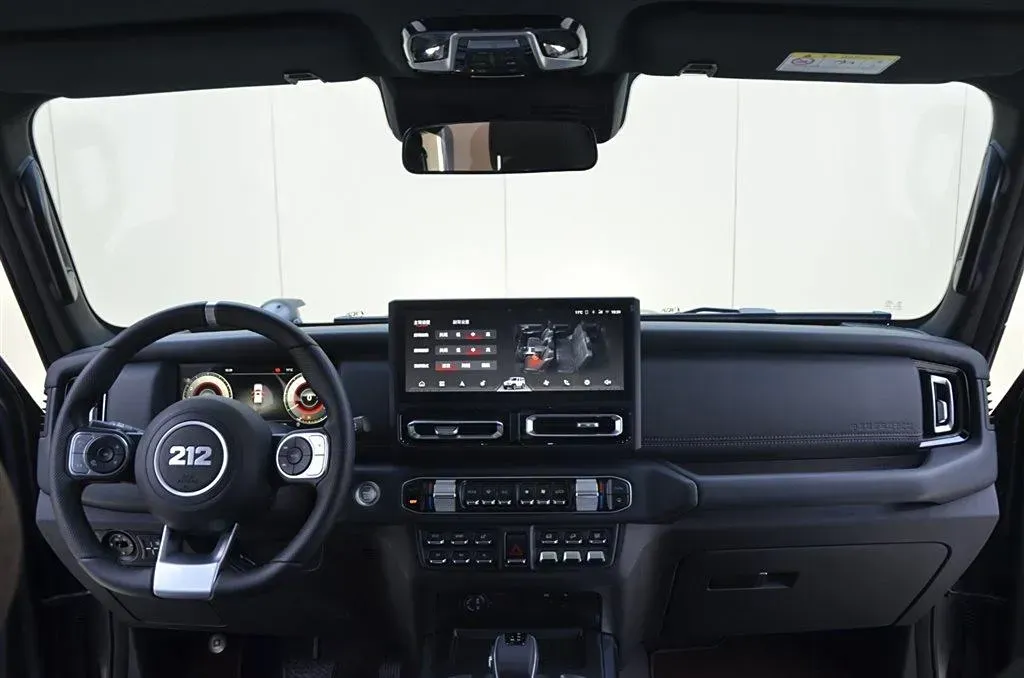 2024 212 212 T01 2.0T 252HP L4 8AT,autocango,china used car exporter,china ev exporter,chinese used car exporter,chinese used ev exporter