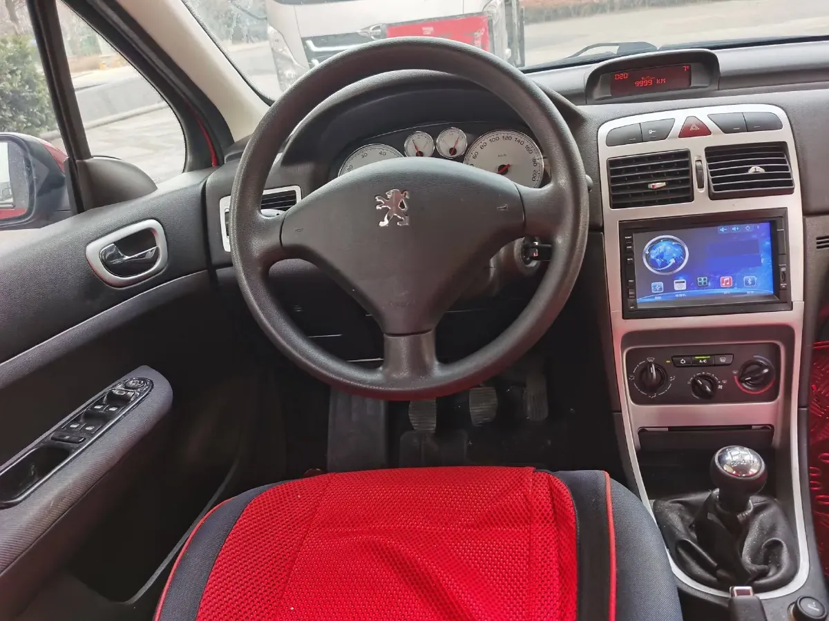 2008 Peugeot 307 1.6L 106HP L4 5MT,autocango,china used car exporter,china ev exporter,chinese used car exporter,chinese used ev exporter