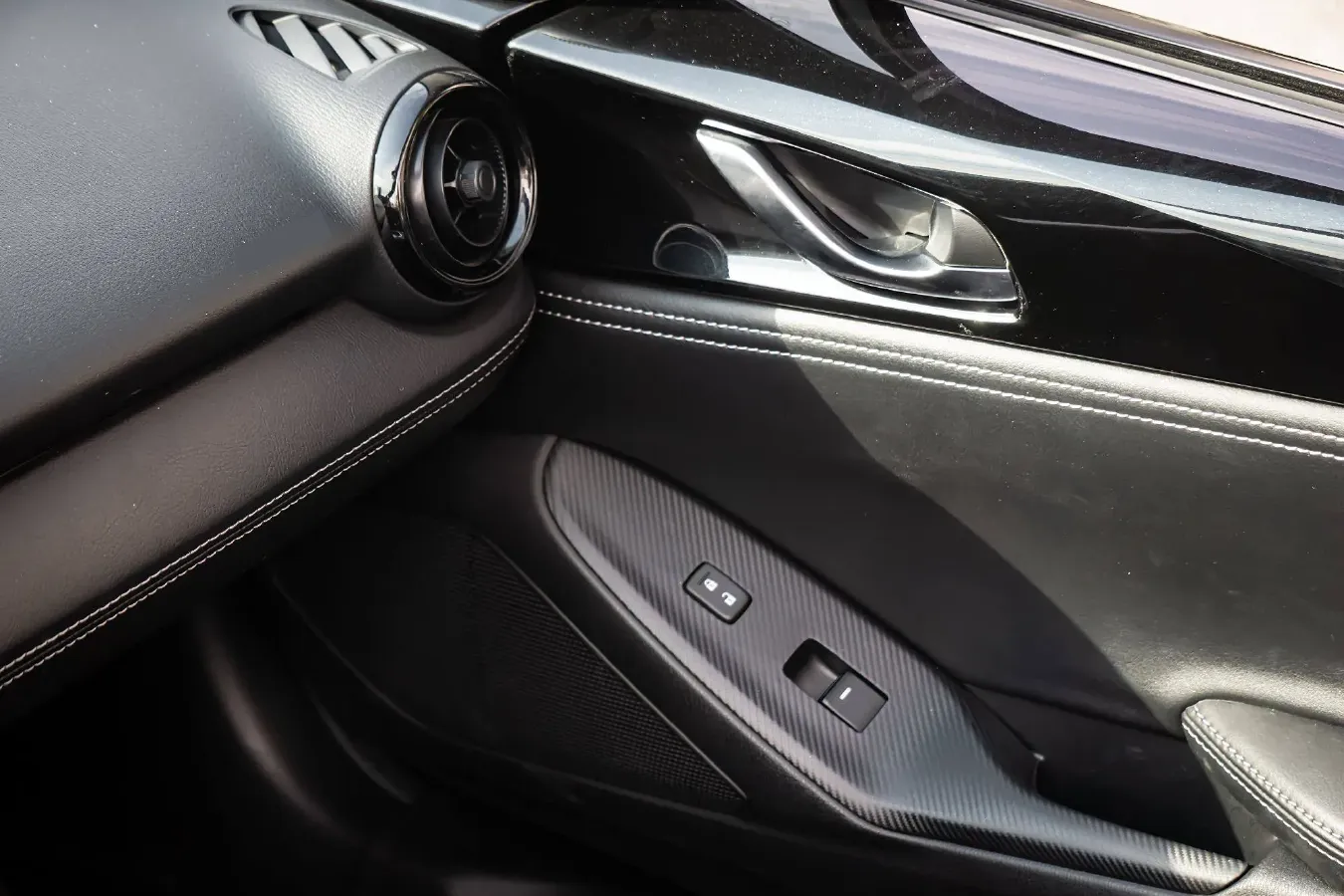 2018 Mazda MX-5 2.0L 158HP L4 6AT,autocango,china used car exporter,china ev exporter,chinese used car exporter,chinese used ev exporter