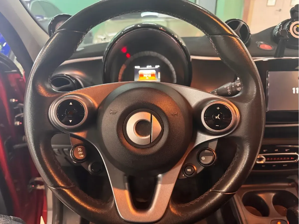 2016 Smart smart forfour 0.9T 90HP L3 6DCT,autocango,china used car exporter,china ev exporter,chinese used car exporter,chinese used ev exporter