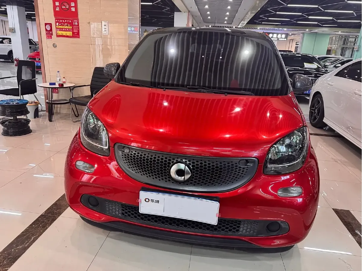 2016 Smart smart forfour 0.9T 90HP L3 6DCT,autocango,china used car exporter,china ev exporter,chinese used car exporter,chinese used ev exporter
