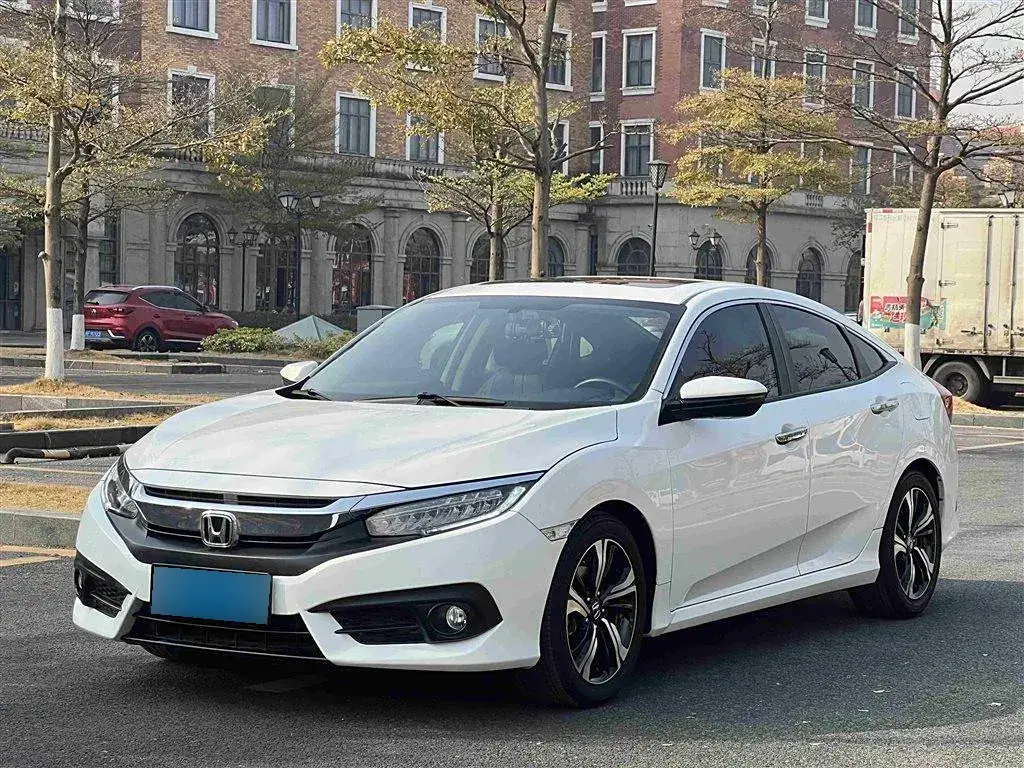 2016 Honda Civic 1.5T 177HP L4 CVT