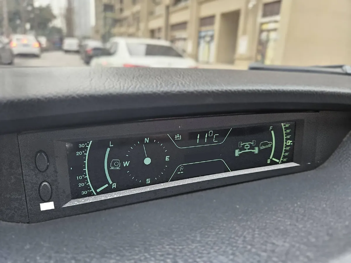 2015 Leopaard Q6 2.4L 147HP L4 5MT,autocango,china used car exporter,china ev exporter,chinese used car exporter,chinese used ev exporter