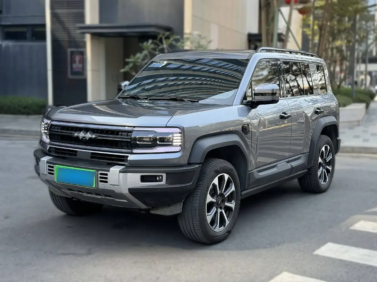 2023 FangChengBao Bao 5 1.5T 194HP L4 E-CVT PHEV 31.8KWH