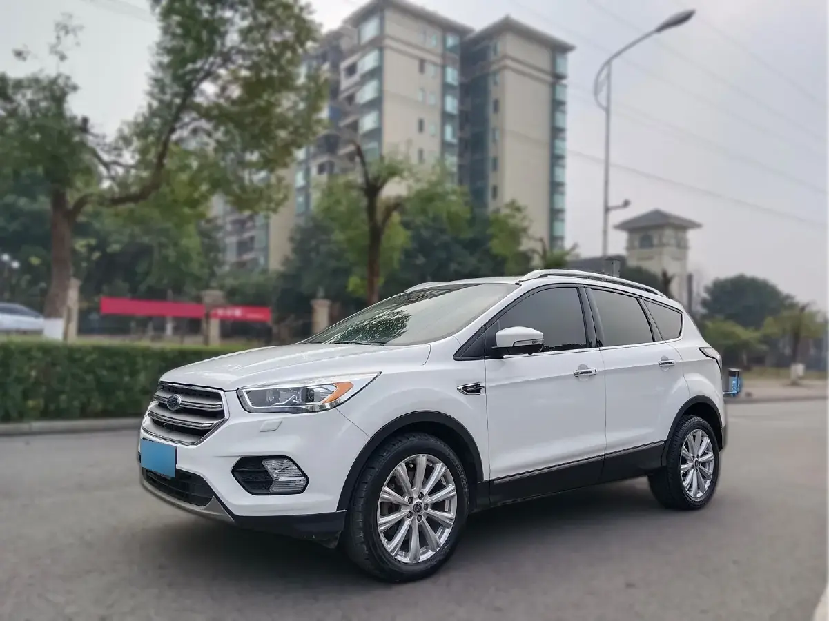 2018 Ford Kuga 2.0T 245HP L4 6AT
