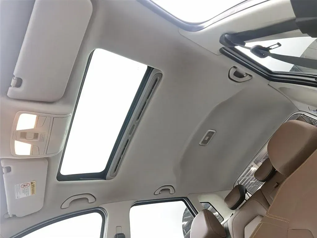 2017 FAW Senia R7 1.6L 116HP L4 6AT,autocango,china used car exporter,china ev exporter,chinese used car exporter,chinese used ev exporter