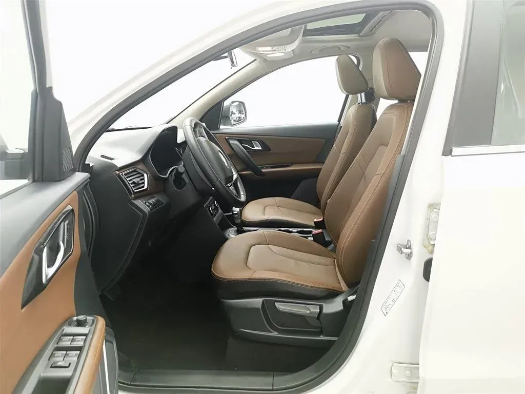 2017 FAW Senia R7 1.6L 116HP L4 6AT,autocango,china used car exporter,china ev exporter,chinese used car exporter,chinese used ev exporter