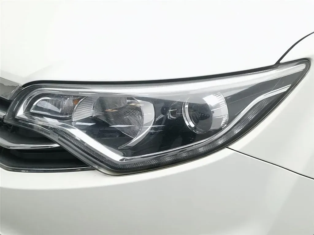 2017 FAW Senia R7 1.6L 116HP L4 6AT,autocango,china used car exporter,china ev exporter,chinese used car exporter,chinese used ev exporter