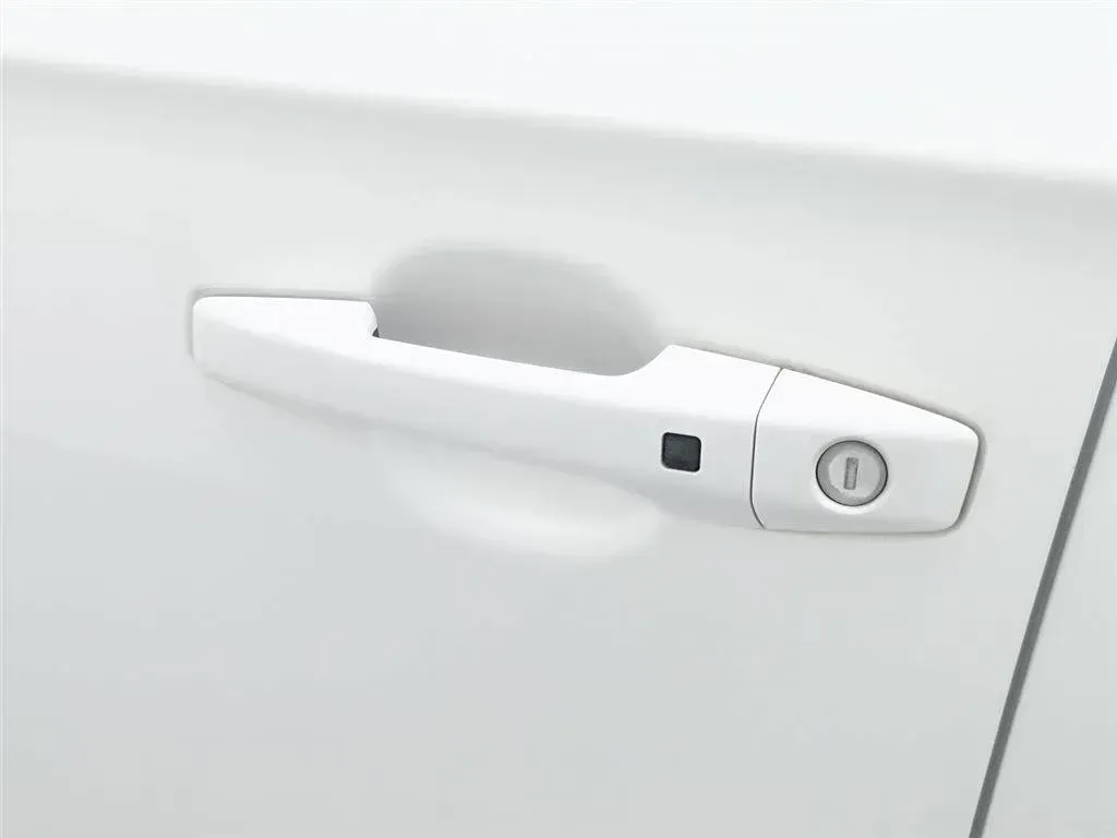 2017 FAW Senia R7 1.6L 116HP L4 6AT,autocango,china used car exporter,china ev exporter,chinese used car exporter,chinese used ev exporter