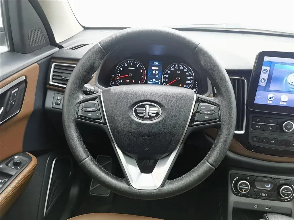 2017 FAW Senia R7 1.6L 116HP L4 6AT,autocango,china used car exporter,china ev exporter,chinese used car exporter,chinese used ev exporter