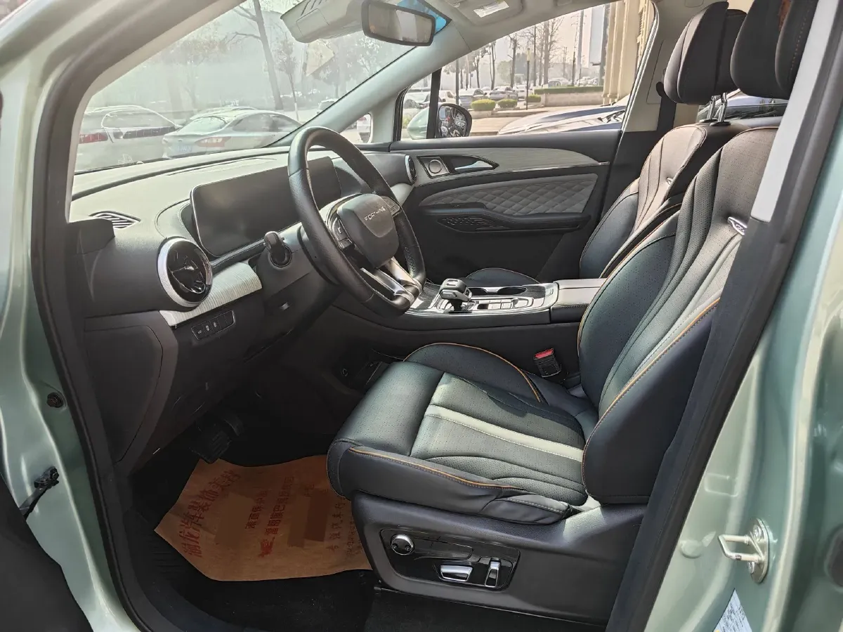 2022 DongFeng Forthing Yacht 1.5T 197HP L4 7DCT,autocango,china used car exporter,china ev exporter,chinese used car exporter,chinese used ev exporter