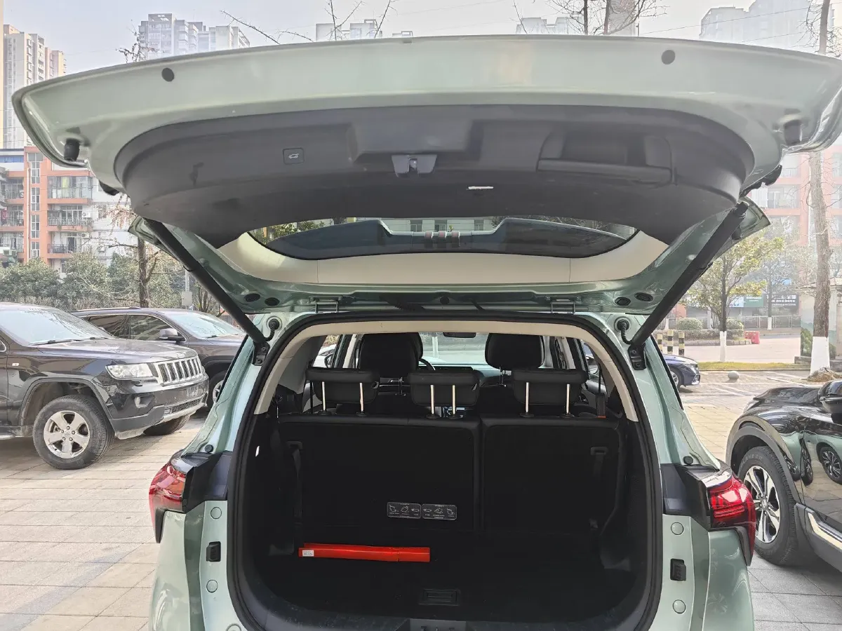 2022 DongFeng Forthing Yacht 1.5T 197HP L4 7DCT,autocango,china used car exporter,china ev exporter,chinese used car exporter,chinese used ev exporter