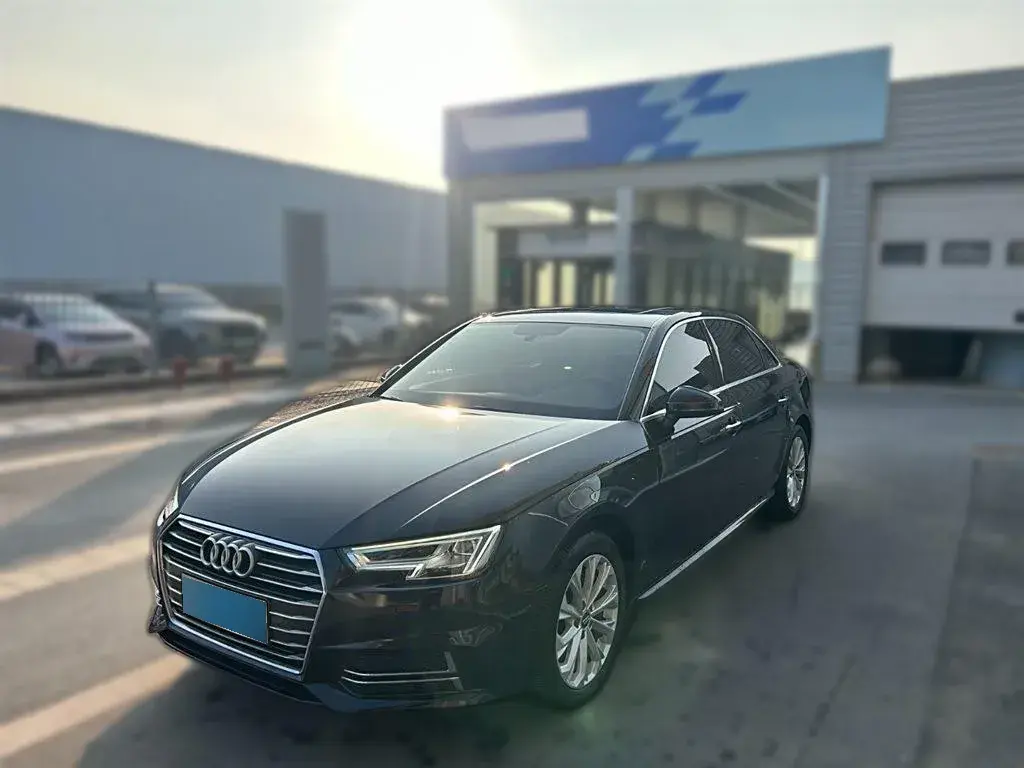 2019 Audi A4L 2.0T 190HP L4 7DCT