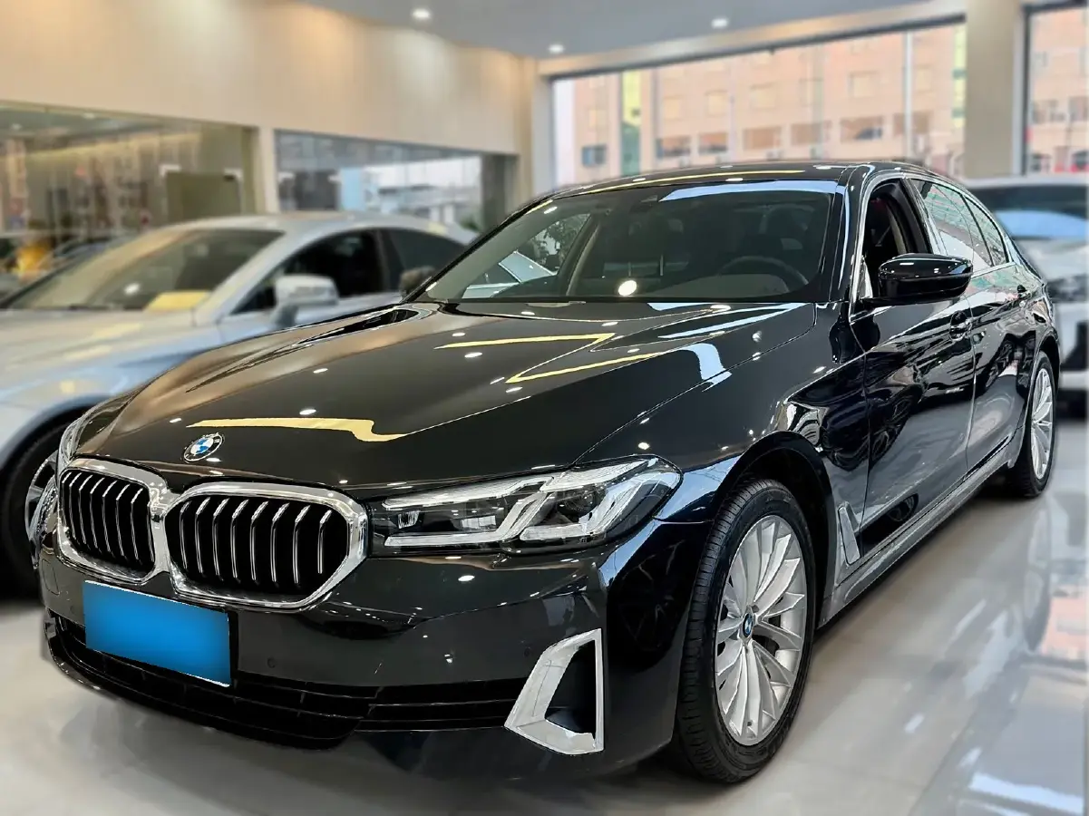 2021 BMW 5 Series 2.0T 184HP L4 8AT