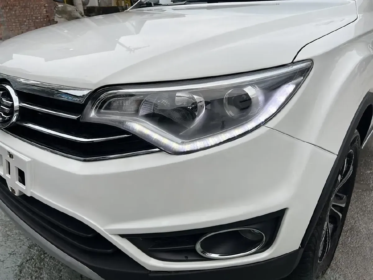 2016 FAW Senia R7 1.6L 116HP L4 6AT,autocango,china used car exporter,china ev exporter,chinese used car exporter,chinese used ev exporter