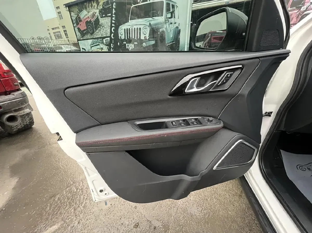 2016 FAW Senia R7 1.6L 116HP L4 6AT,autocango,china used car exporter,china ev exporter,chinese used car exporter,chinese used ev exporter