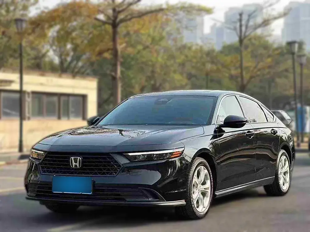 2023 Honda Accord 1.5T 192HP L4 CVT