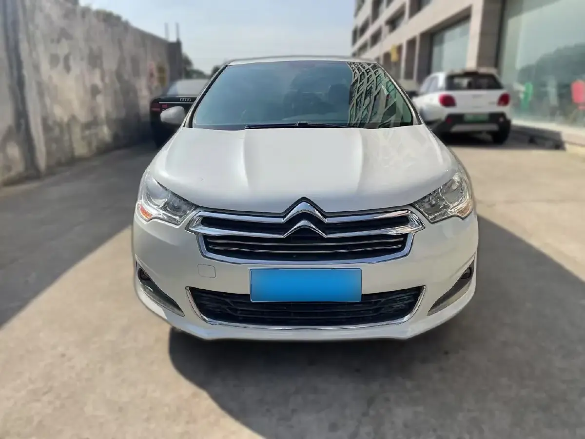 2013 Citroen C4L 1.8L 139HP L4 5MT