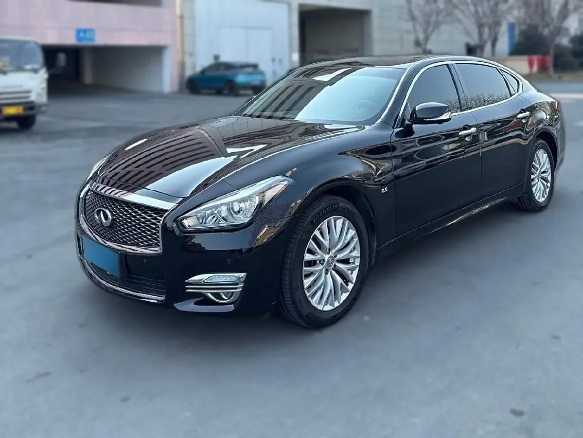 2017 Infiniti Q70 2.5L 222HP V6 7AT,autocango,china used car exporter,china ev exporter,chinese used car exporter,chinese used ev exporter