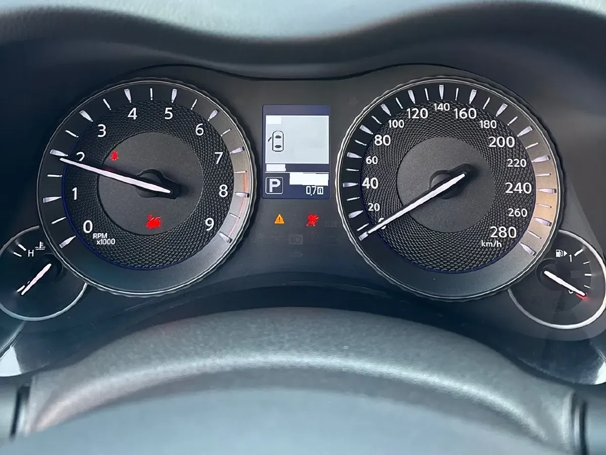 2017 Infiniti Q70 2.5L 222HP V6 7AT,autocango,china used car exporter,china ev exporter,chinese used car exporter,chinese used ev exporter