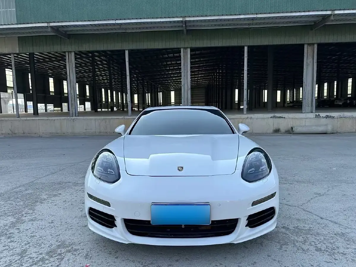 2010 Porsche Panamera 3.6L 300HP V6 7DCT