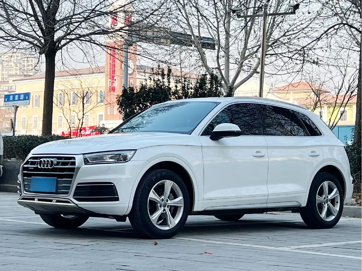 2020 Audi Q5L 2.0T 190HP L4 7DCT