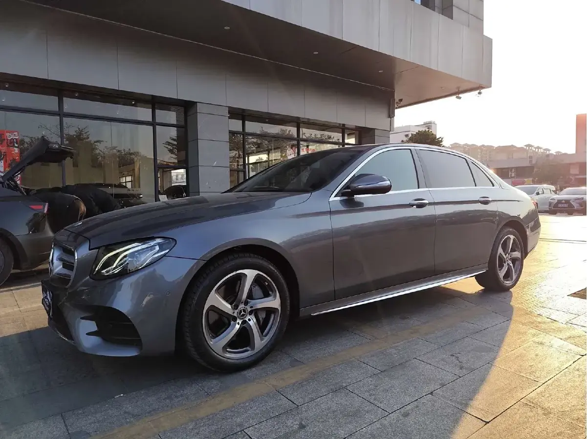 2017 Mercedes-Benz E Class 2.0T 245HP L4 9AT