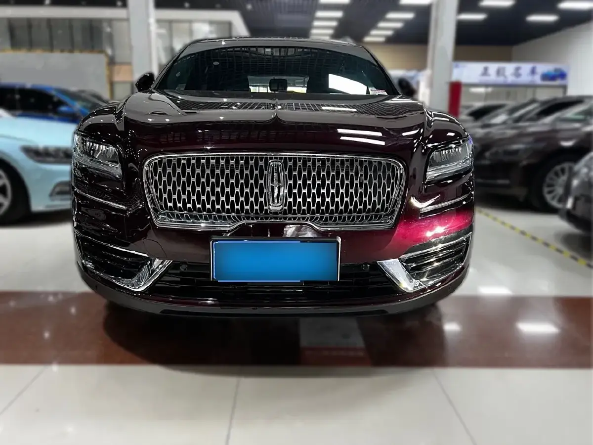 2019 Lincoln Nautilus 2.0T 224HP L4 8AT