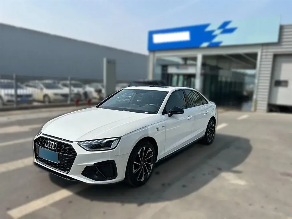 2024 Audi A4L 2.0T 190HP L4 7DCT