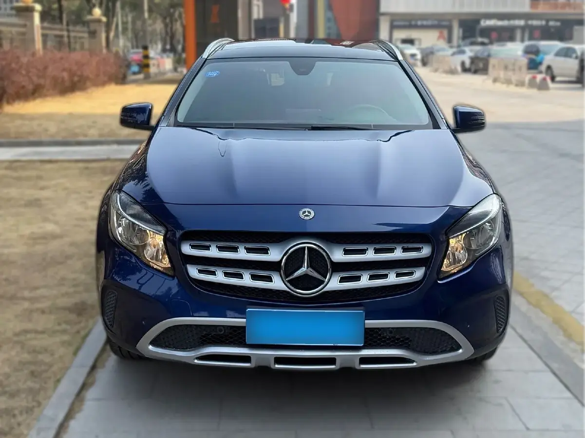 2018 Mercedes-Benz GLA Class 1.6T 156HP L4 7DCT