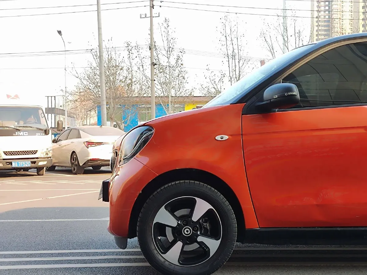 2018 Smart smart forfour 1.0L 71HP L3 6DCT,autocango,china used car exporter,china ev exporter,chinese used car exporter,chinese used ev exporter