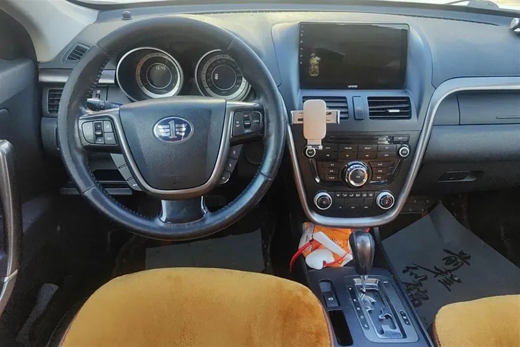 2015 Bestune X80 2.0L 147HP L4 6AT,autocango,china used car exporter,china ev exporter,chinese used car exporter,chinese used ev exporter